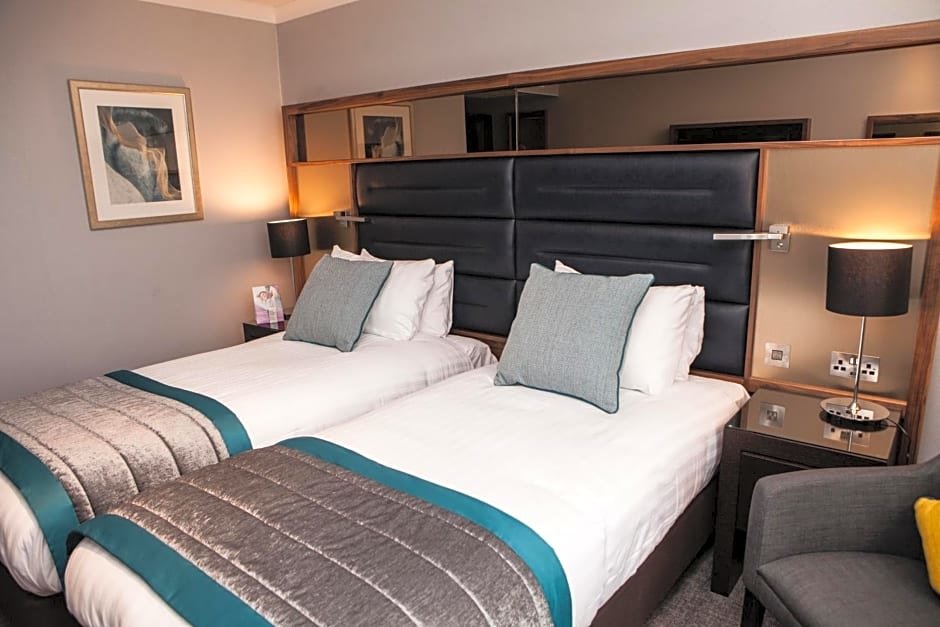 Deluxe Double room Crowne Plaza Felbridge - Gatwick, an IHG Hotel
