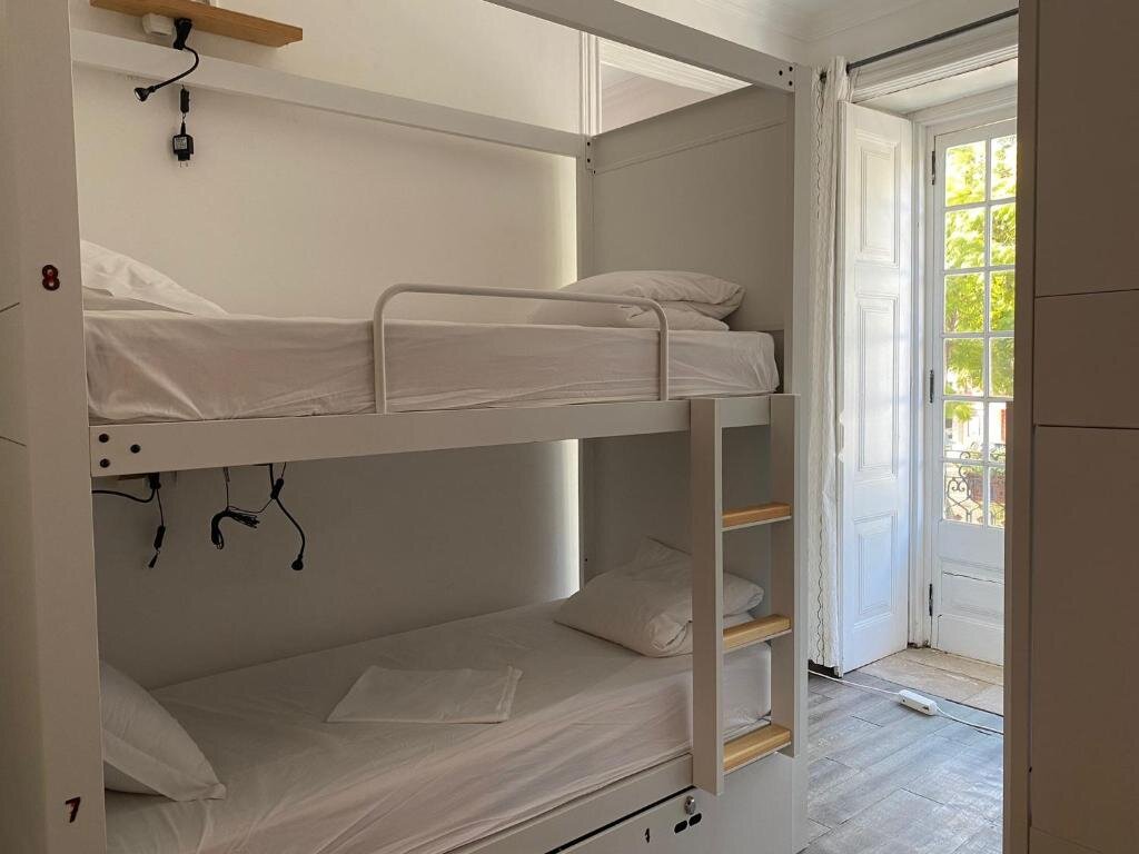 Кровать в общем номере Hostel Casa d'Alagoa