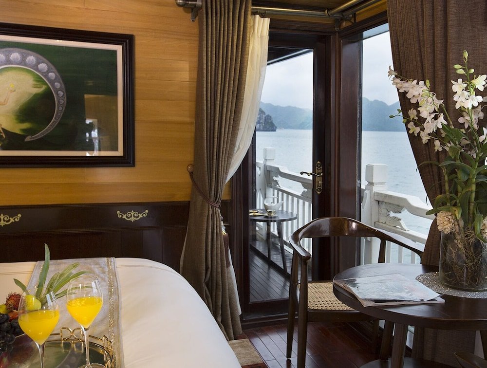 Suite Hera Grand Luxury Cruises Halong