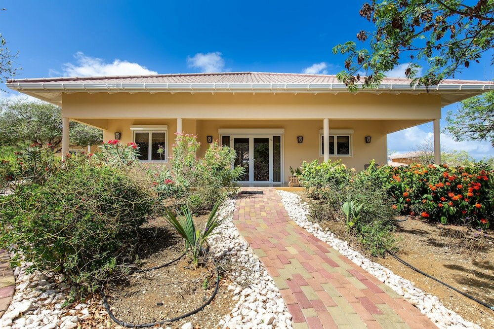 Villa De lujo 3 habitaciones con vista al jardín Ananda Curacao