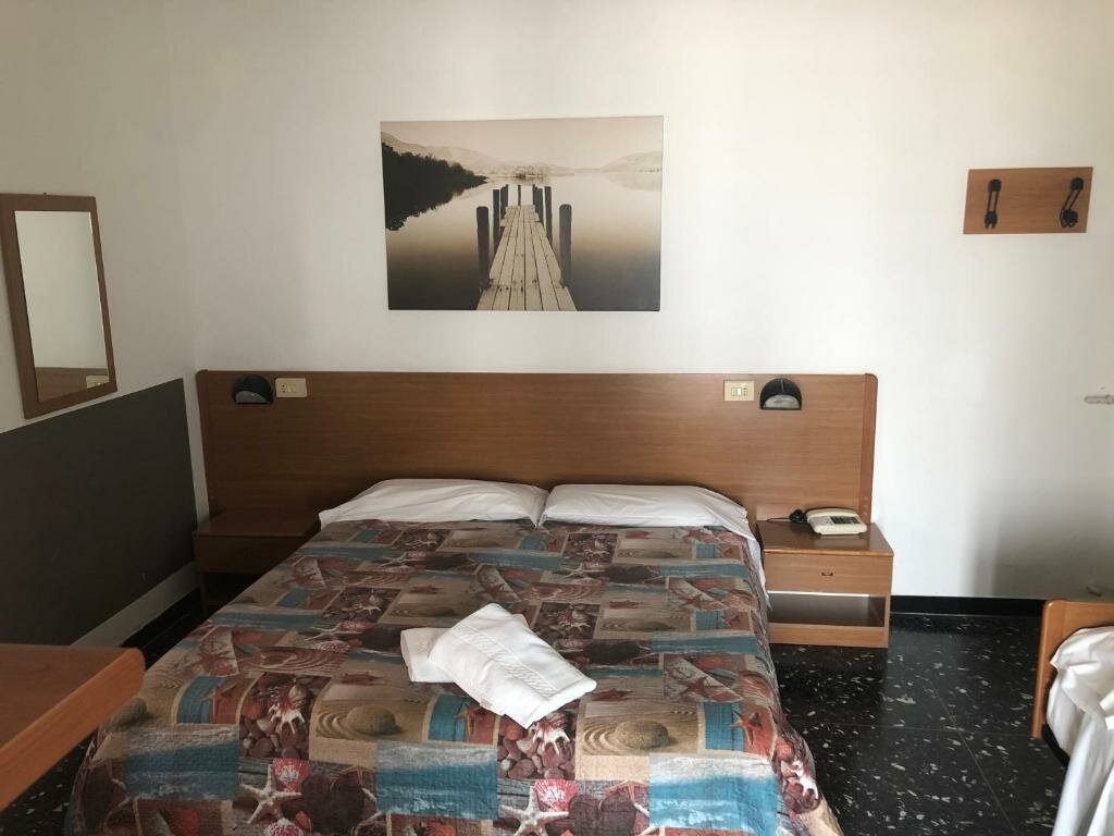 Standard Triple room Hotel Miramare