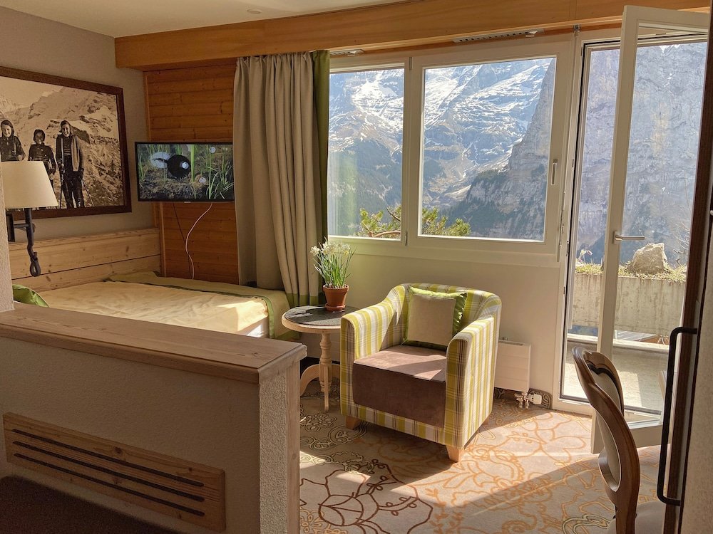 Одноместный номер Standard с балконом и с видом на горы Eiger Mürren Swiss Quality Hotel