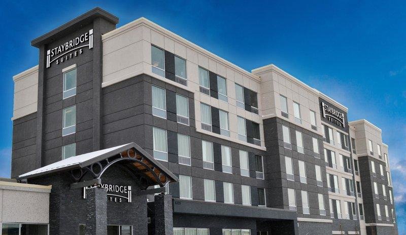 Двухместный номер Standard Staybridge Suites - Red Deer North, an IHG Hotel