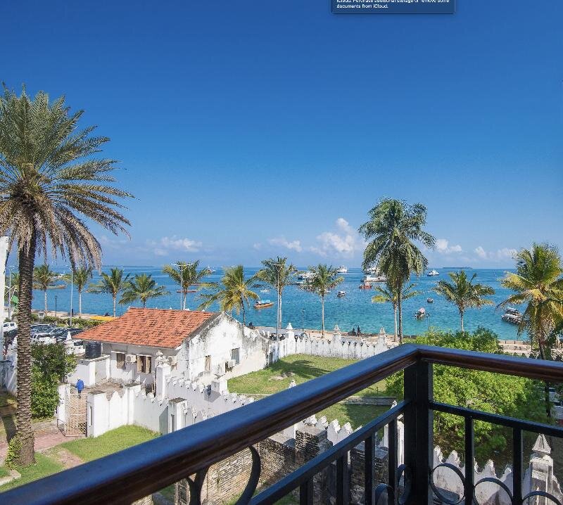 Двухместный номер Superior с балконом и с видом на море The Seyyida Hotel and Spa