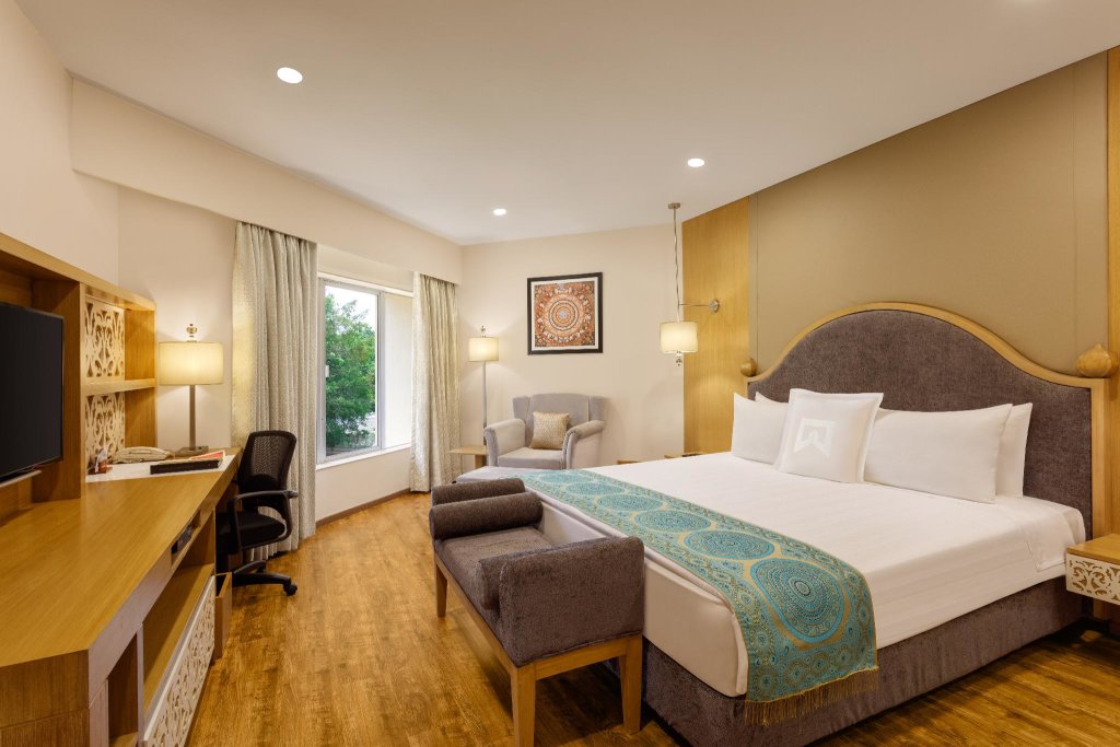Deluxe Suite Welcomhotel by ITC Hotels, Rama International, Aurangabad