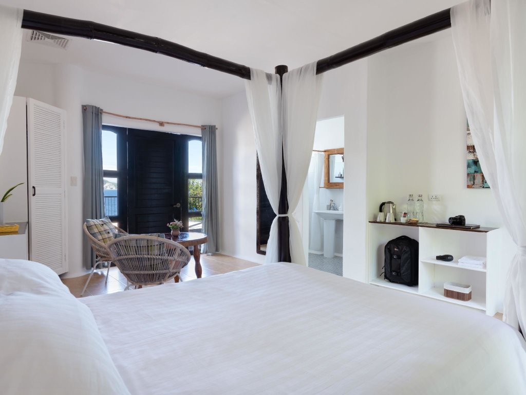 Luxury room Granada Beach Resort