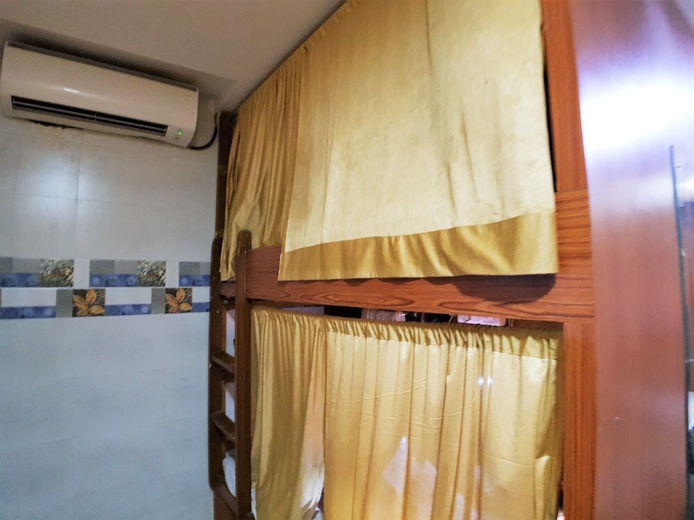 Кровать в общем номере Hexa Ahlan Dorm - Hostel