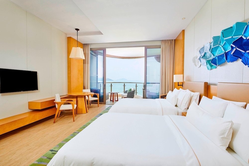 Habitación cuádruple Estándar con balcón y con vista al océano The Westin Shimei Bay Resort