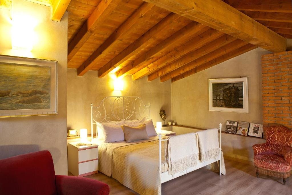 Standard Doppel Zimmer Castello Oldofredi