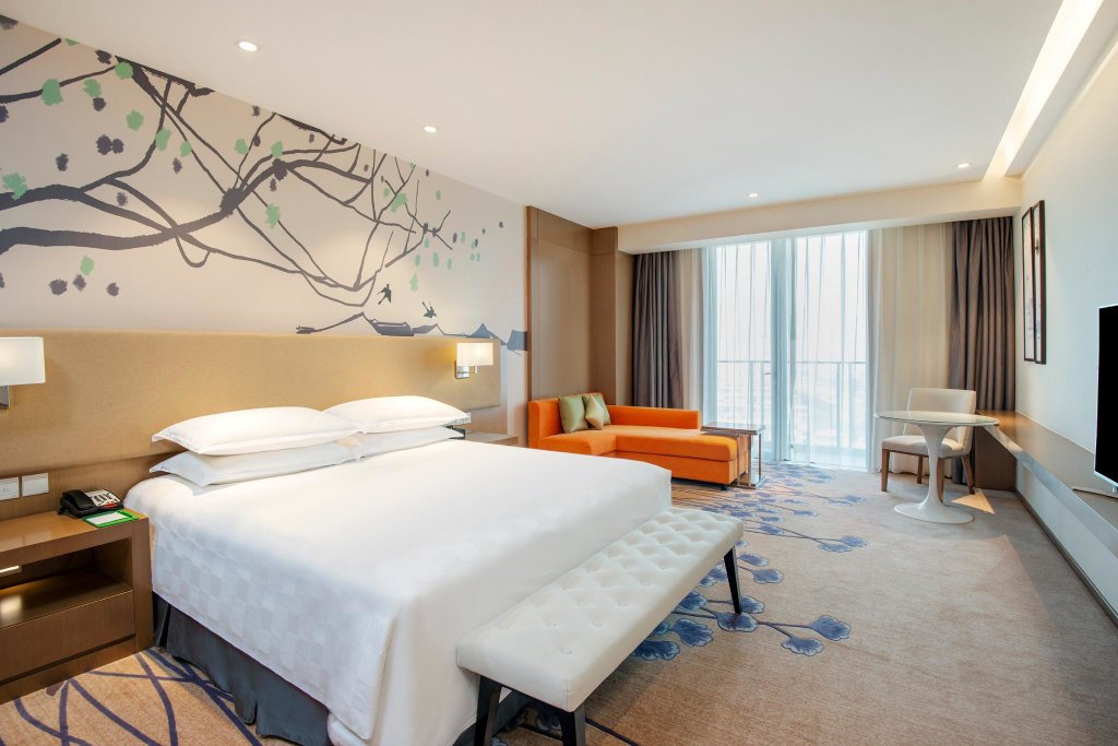 Номер Premium Holiday Inn Chengdu High-Tech Center, an IHG Hotel