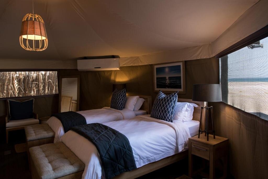 Тент с 3 комнатами с видом на море Kingfisher Retreat