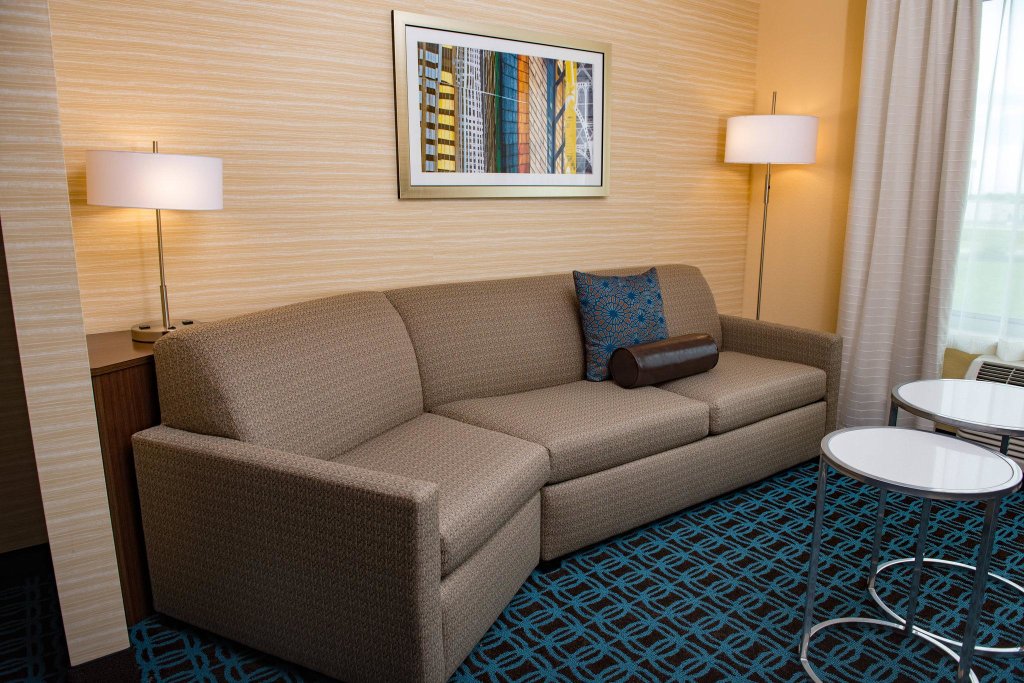 Двухместный люкс Fairfield Inn & Suites by Marriott Anderson
