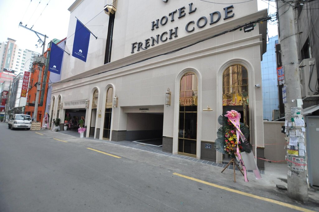 Люкс Hotel French Code