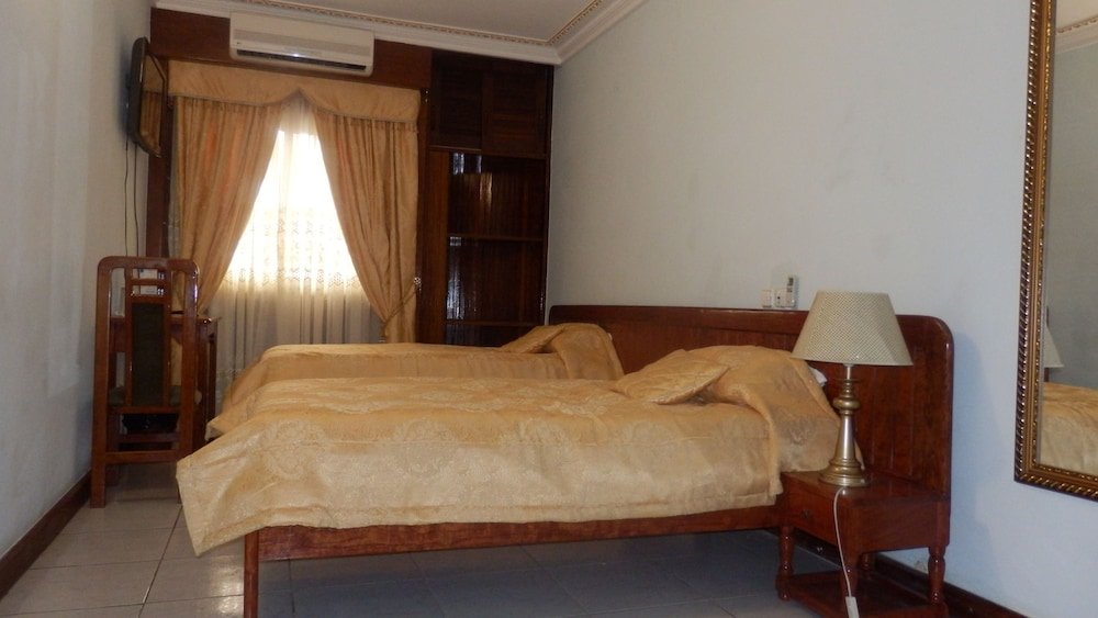 Standard room Afrique Hotel Douala Airport