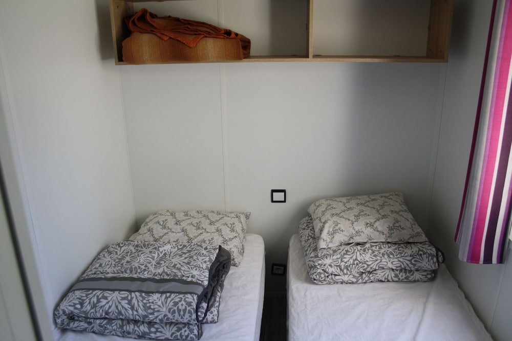 Номер Standard с 3 комнатами с балконом Camping la Salverte