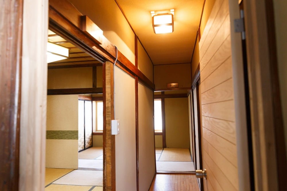 Кровать в общем номере (женский номер) Kashiwaya Ryokan Guesthouse&Sharedhouse - Hostel
