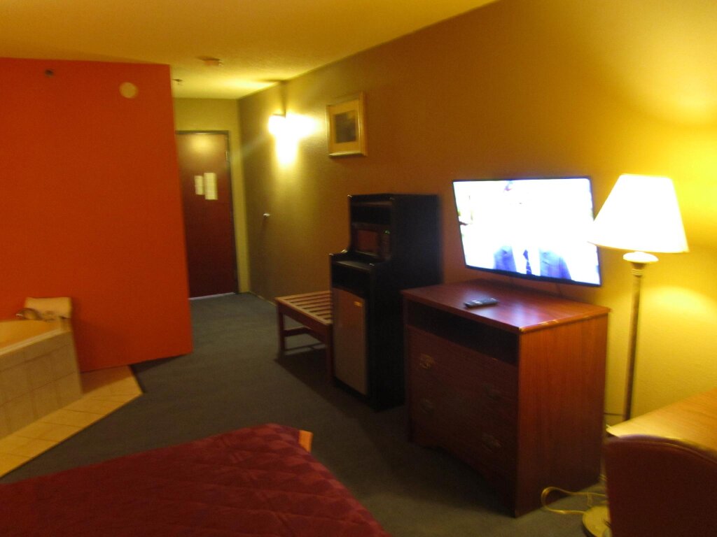 Двухместный люкс Executive Inn and Suites Wichita Falls