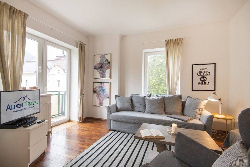Komfort Apartment mit Balkon und mit Bergblick Haus Lothringen