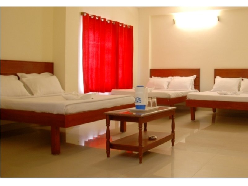 Cama en dormitorio compartido Hotel Sanjay