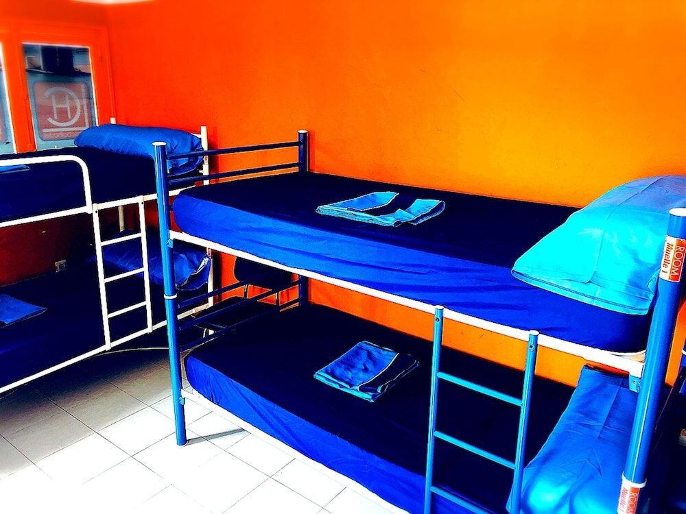 Кровать в общем номере Larios Cool Hostel