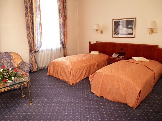 Classique simple chambre Hotel Bayerischer Hof Dresden