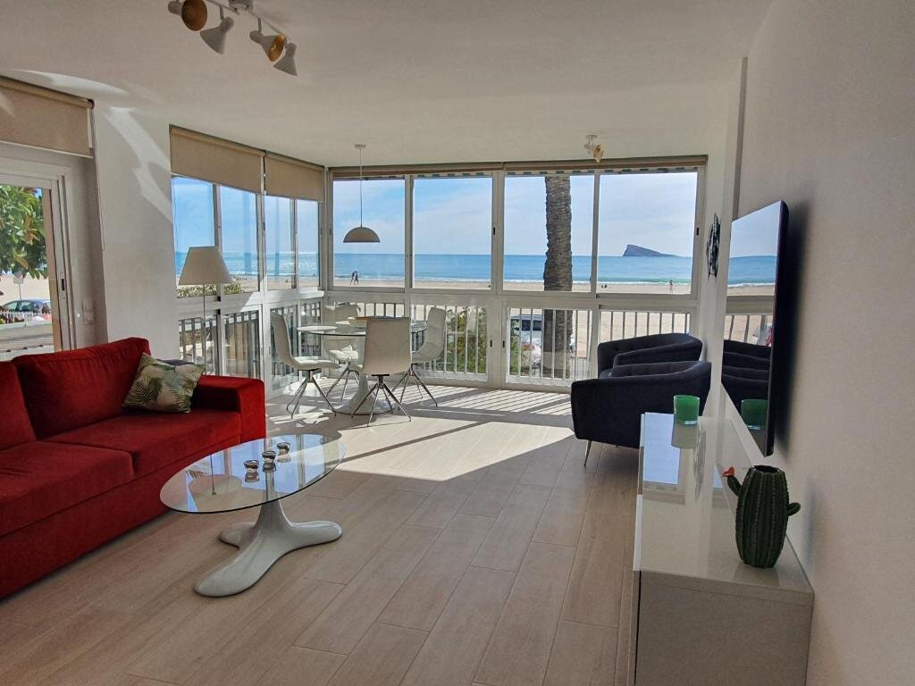 Appartamento Esmeralda, Benidorm Poniente, 1st line, frontal seaview, 2 bedroom apartment, Ocean Terrace