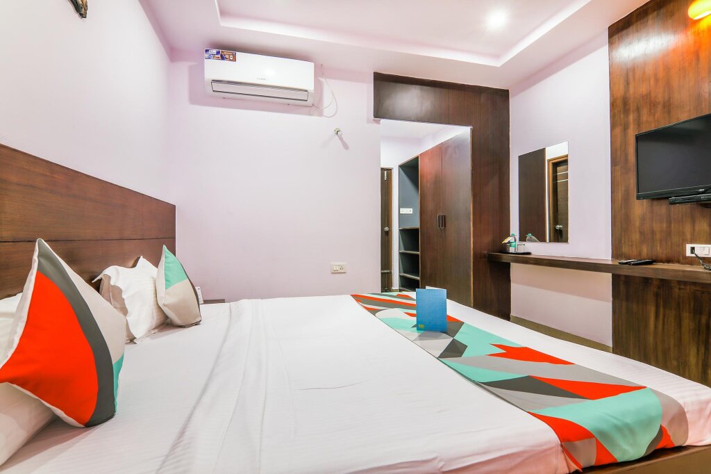 Premium Zimmer FabHotel Yashaswi Comforts