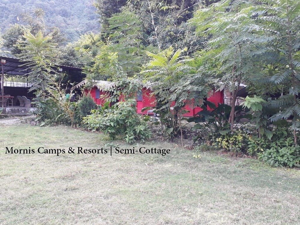 Cabaña Mornis Camp and Resort