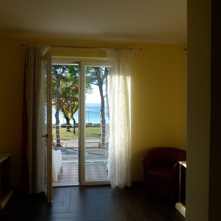 Двухместный номер Superior с балконом и с видом на озеро Boutique Hotel Bel Sito Wellness & Private SPA