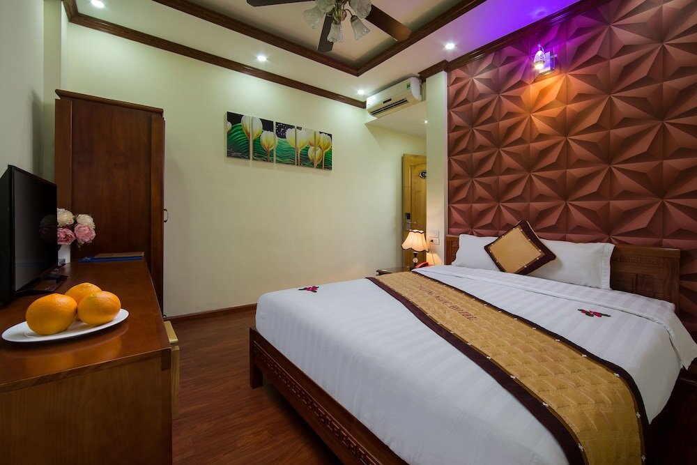 Standard Double room 7S Hotel Phuong Ngoc Hanoi