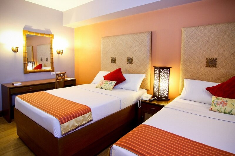Deluxe Doppel Zimmer mit Balkon Boracay Tropics Resort Hotel
