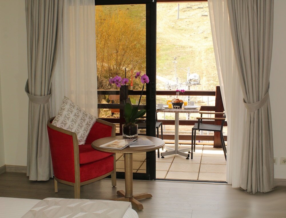 Premium Doppel Zimmer mit Gartenblick InterContinental Mzaar Lebanon, an IHG Hotel