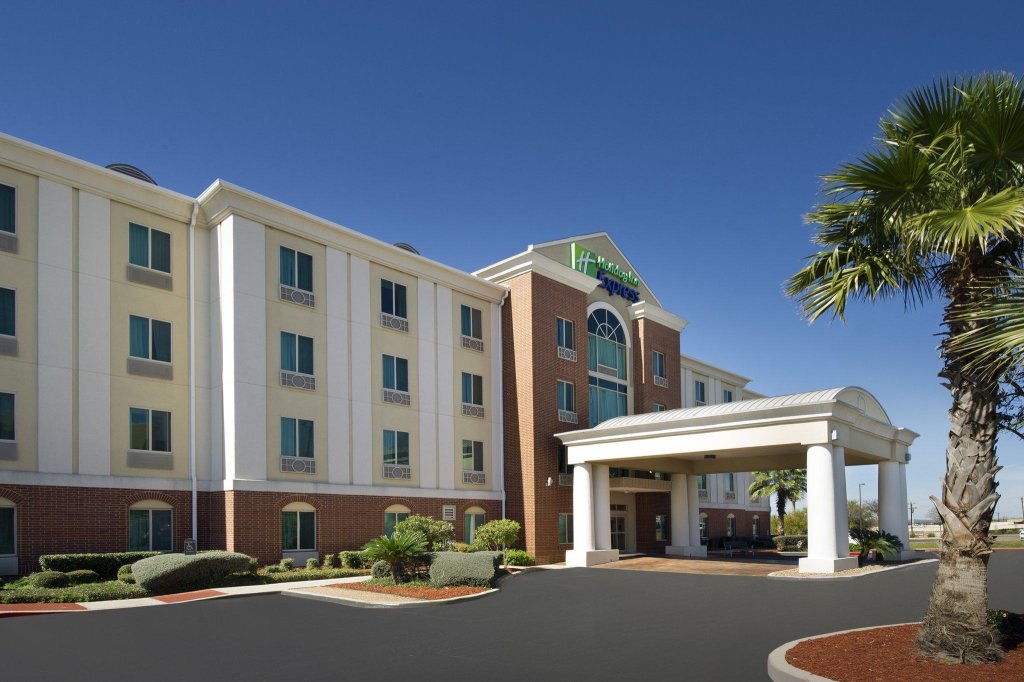 Standard Zimmer Holiday Inn Express & Suites San Antonio West Sea World Area, an IHG Hotel