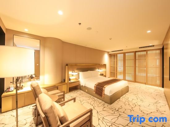 Deluxe suite Beijing Yanqi Lake International Convention & Exhibition Center Hotel