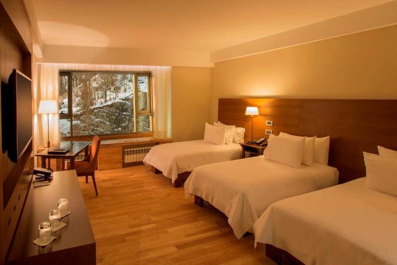 Superior Triple room with mountain view Arakur Ushuaia Resort & Spa