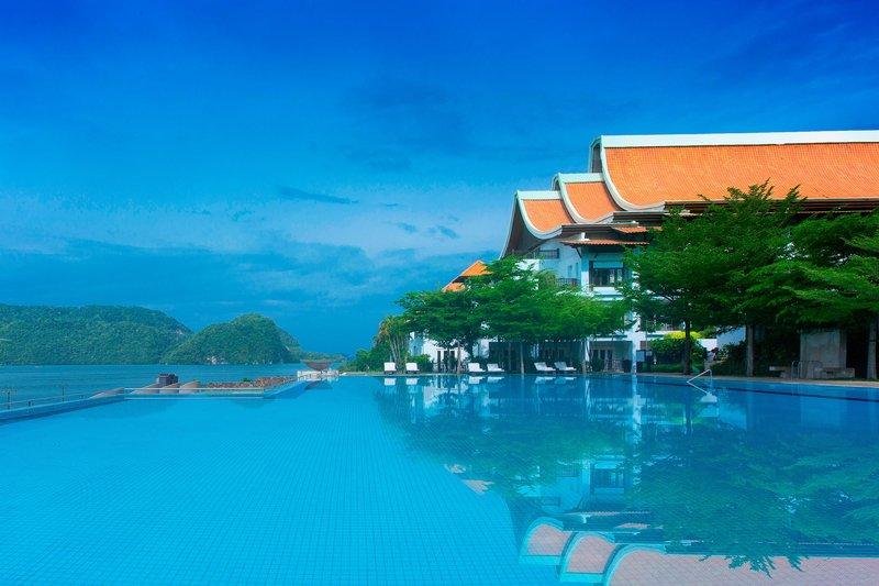 Полулюкс The Westin Langkawi Resort & Spa