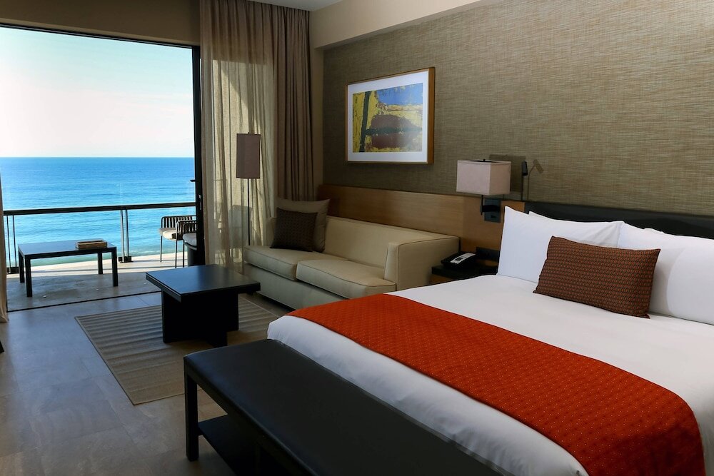 Двухместный люкс с балконом и oceanfront JW Marriott Los Cabos Beach Resort & Spa