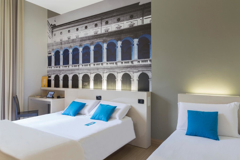 Standard triple chambre B&B Hotel Roma Trastevere