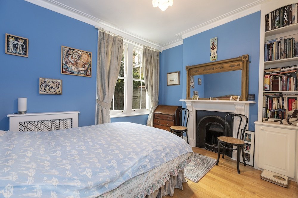 Апартаменты ALTIDO 2 Bed Flat With Garden Next to Battersea Park