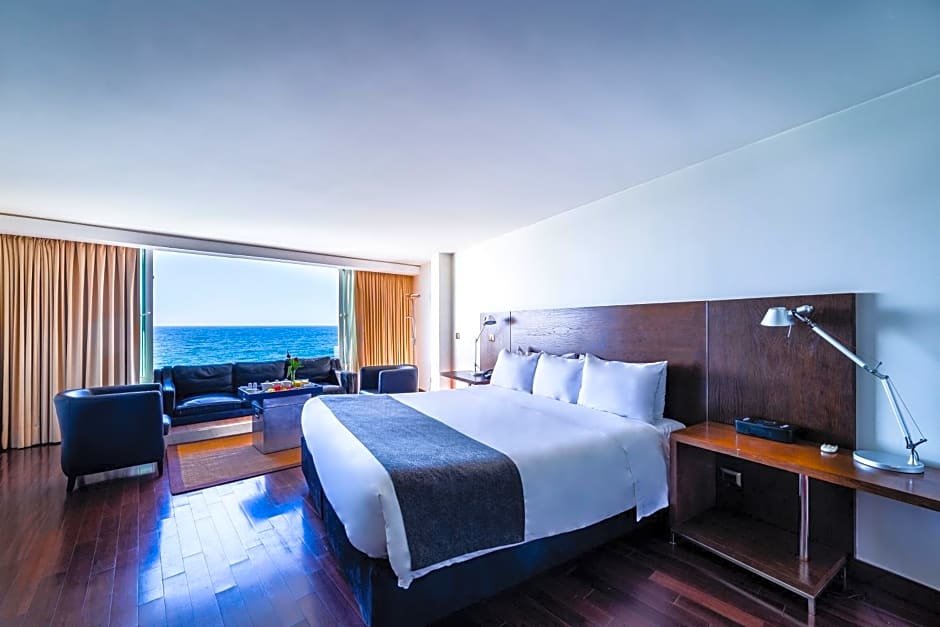 Двухместный номер Standard с видом на океан Radisson Blu Acqua Hotel & Spa Concon