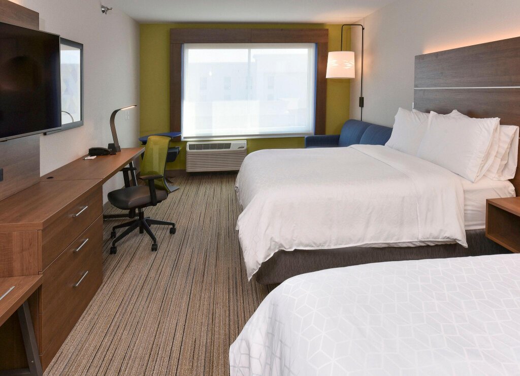 Double suite Holiday Inn Express & Suites Madisonville, an IHG Hotel