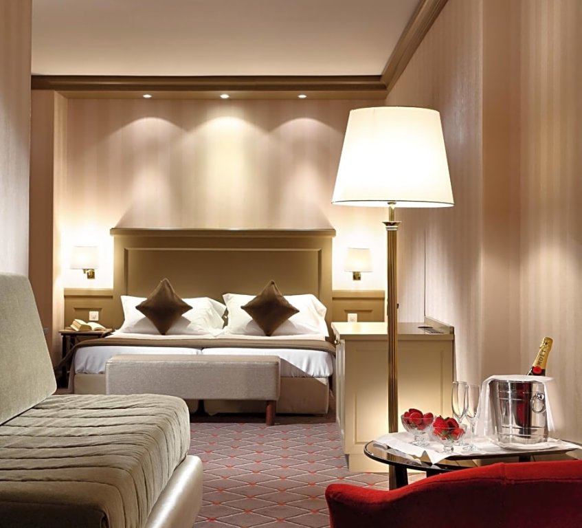 Standard room with balcony Hotel De La Paix