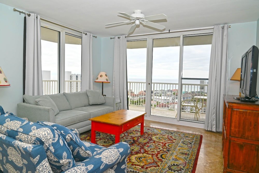 Номер Standard Terrace at Pelican Beach 1407 3 Bedroom Condo by Pelican Beach Management