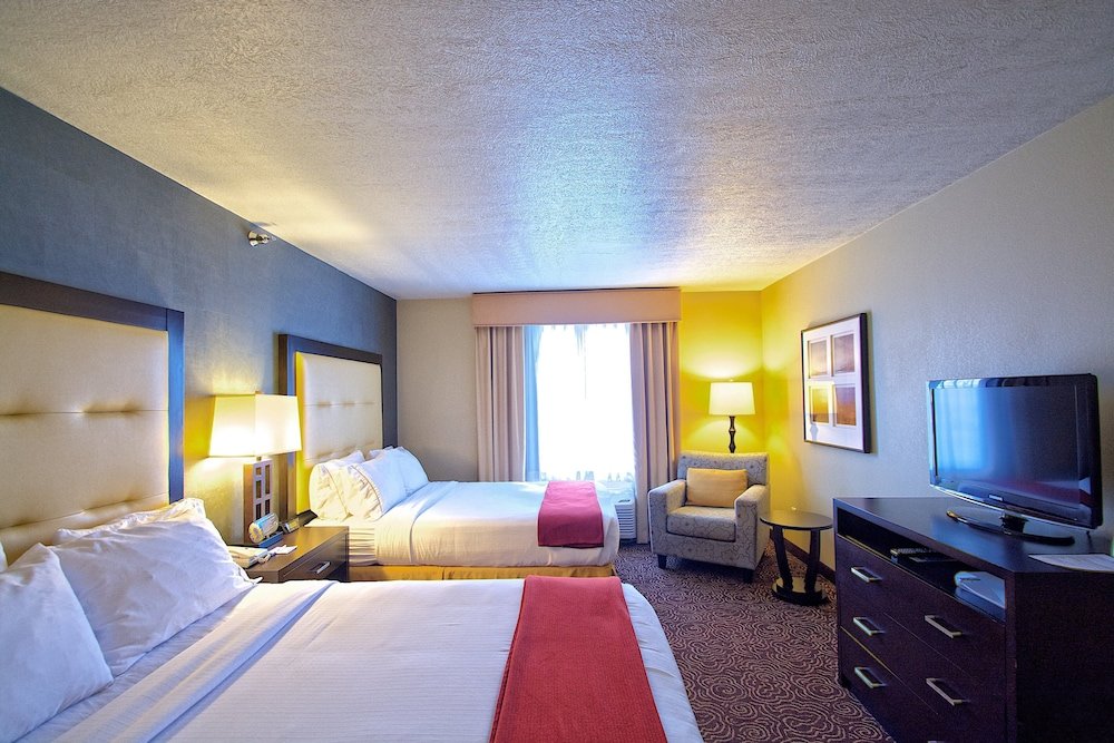 Standard Vierer Zimmer mit Bergblick Holiday Inn Express Ogden, an IHG Hotel