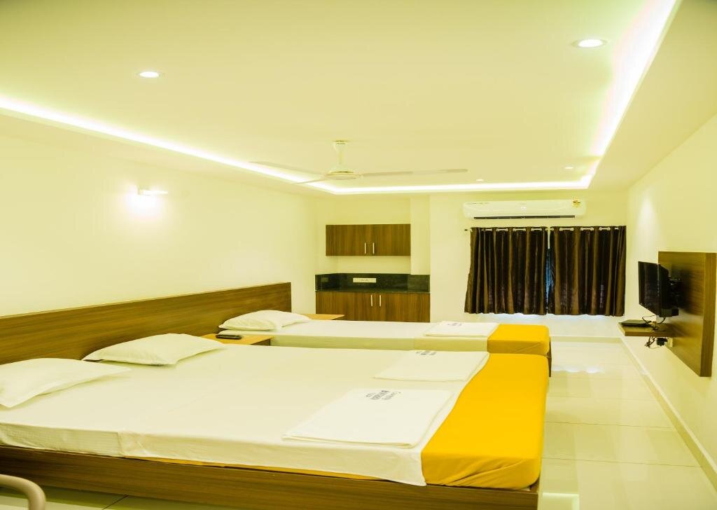 Standard room Hotel Karuna Residency
