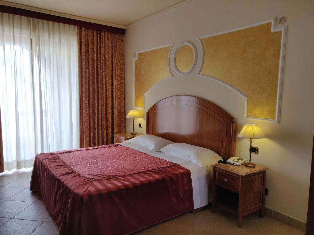 Двухместный номер Economy Parco dei Principi Hotel