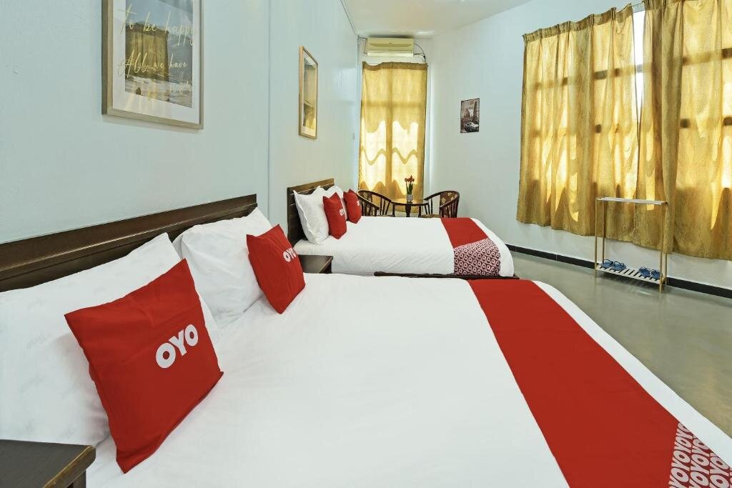 Люкс OYO 90734 Tata Inn Hotel
