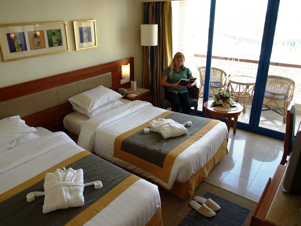 Номер Superior с видом на море Marina Sharm Hotel