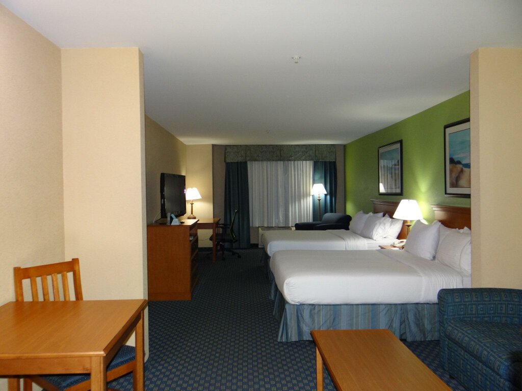 Suite Holiday Inn Express Hotel & Suites Salisbury