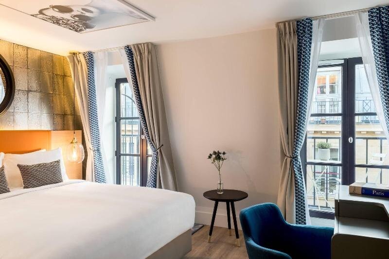 Двухместный номер Standard с балконом и с красивым видом из окна Renaissance Paris Vendome Hotel